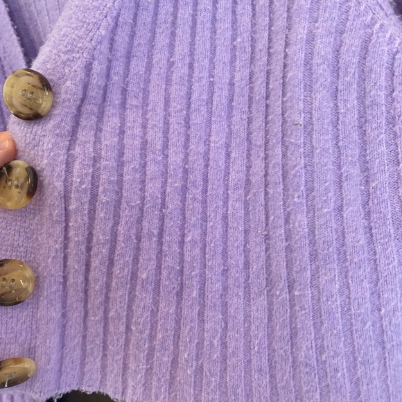 Urban Outfitters Cropped Cardigan - Picture 4 of 5